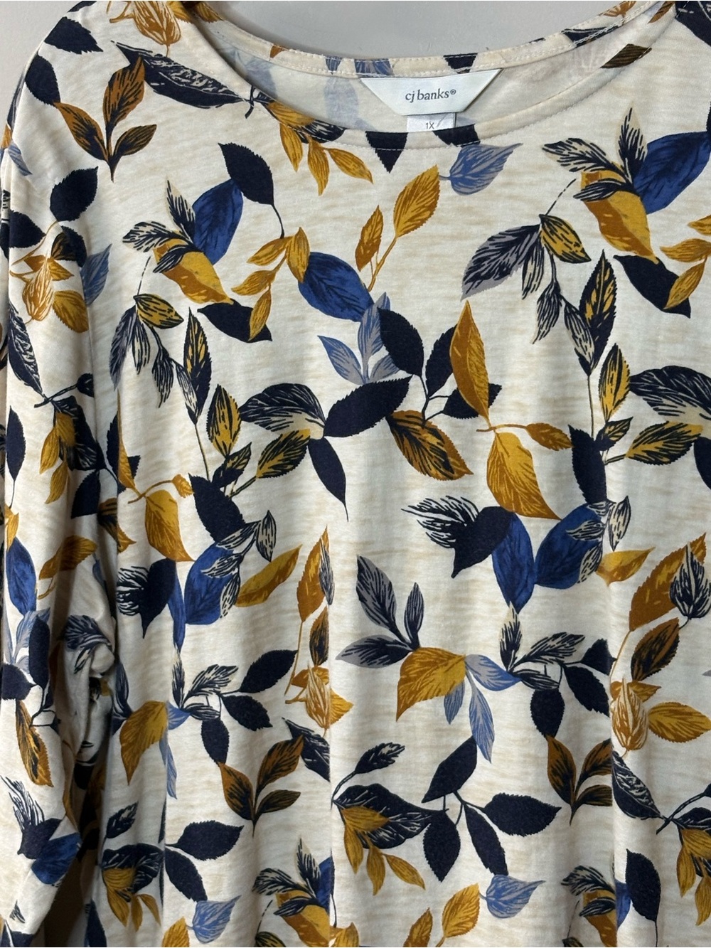 Cj Banks Cream 3/4 Sleeve plus size lightweight Top with Blue & Gold Leaf Print - Picture 2 of 7